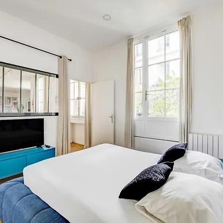 Modern Flat - 2ch 6p - Bastille